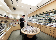 岩崎眼鏡店